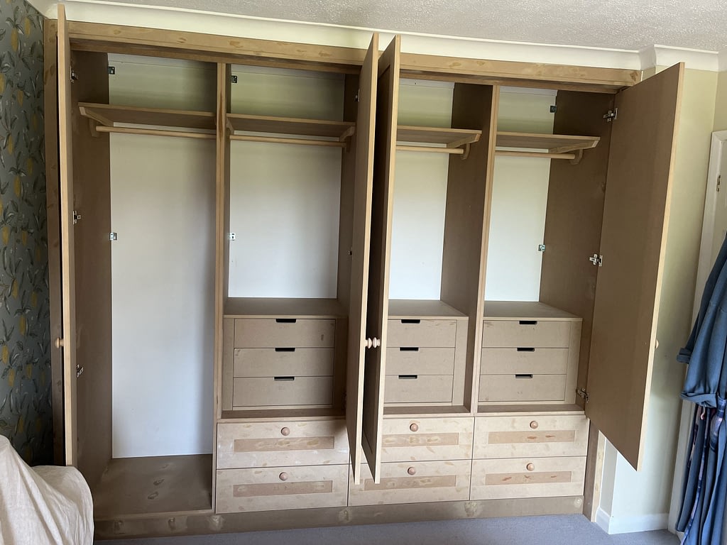 Custom Fitted Wardrobes in Cambridge